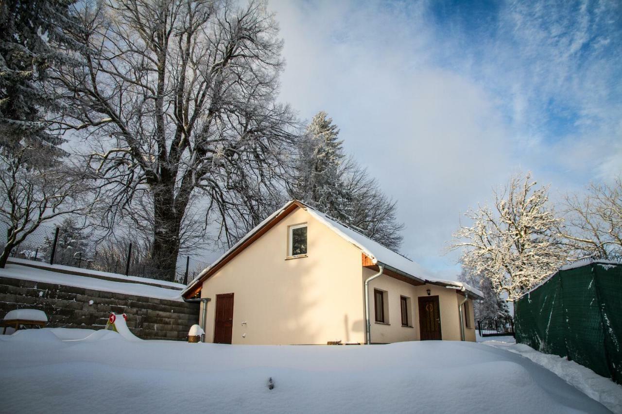 Burg Nad Banskou Stiavnicou Guest House Stiavnicke Bane Luaran gambar